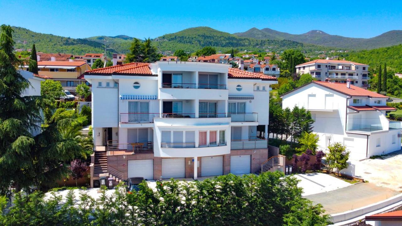 Sea View Apartment In Ičići 외부 사진